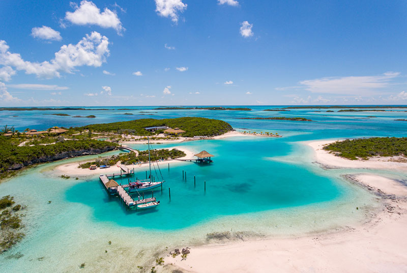 Island getaway boating dock | Sebastus Sailing