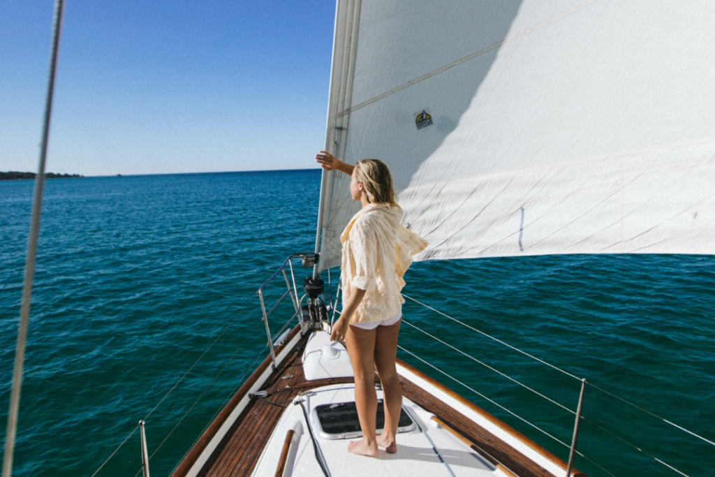 yacht sailing trips