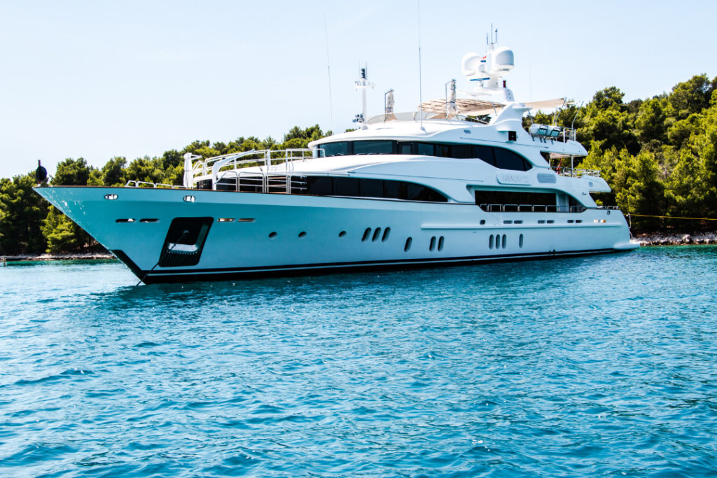 cost of chartering a yacht in greece