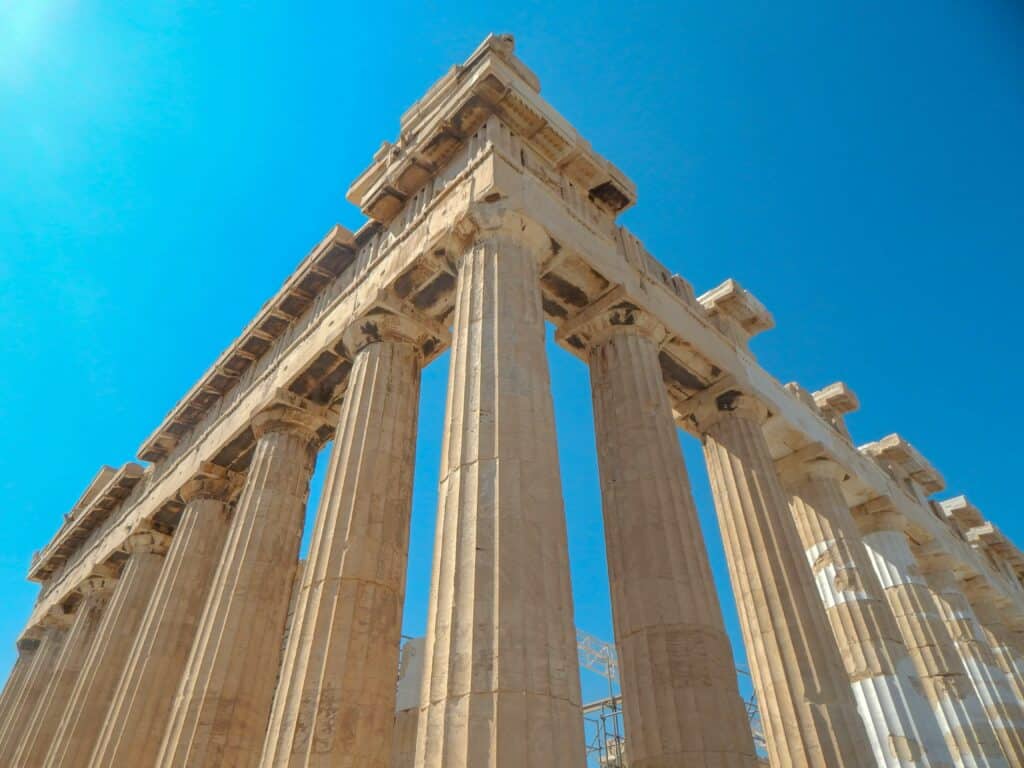 Spitze des Parthenon-Tempels in Athen